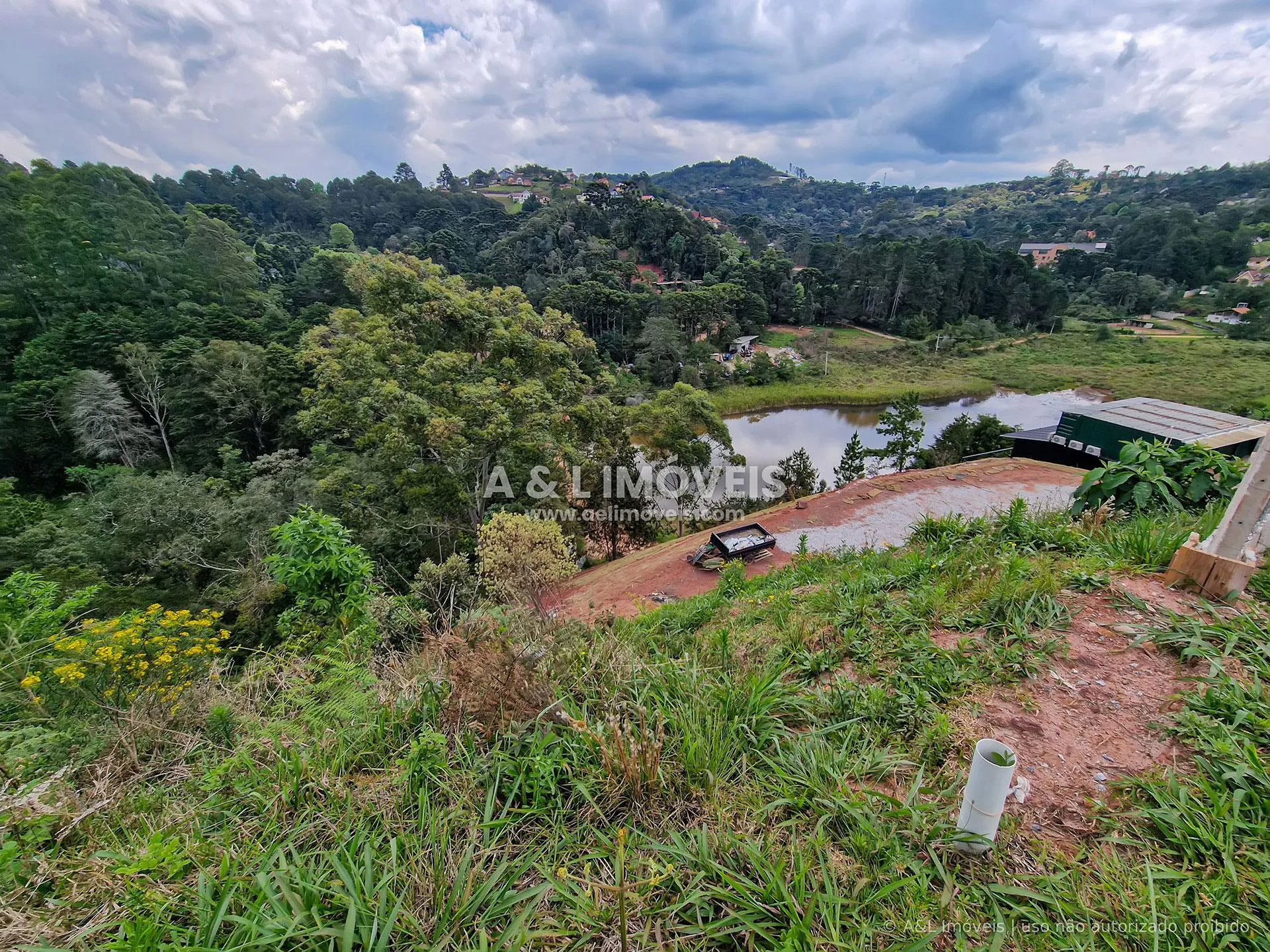 Imagem Terreno no Quintas do Atalaia | Vista para o vale e projeto aprovado