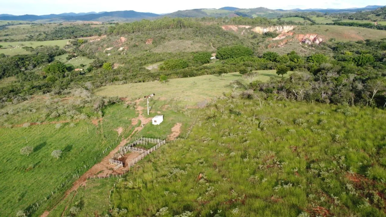 Imagem Excelente terreno rural à venda em Passa Tempo/MG 50 hectares de terra
