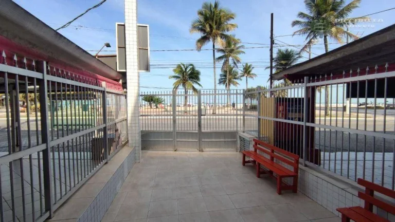 Oportunidade Única: Apartamento Compacto Pé na Areia no Jardim Guilhermina, Praia Grande!