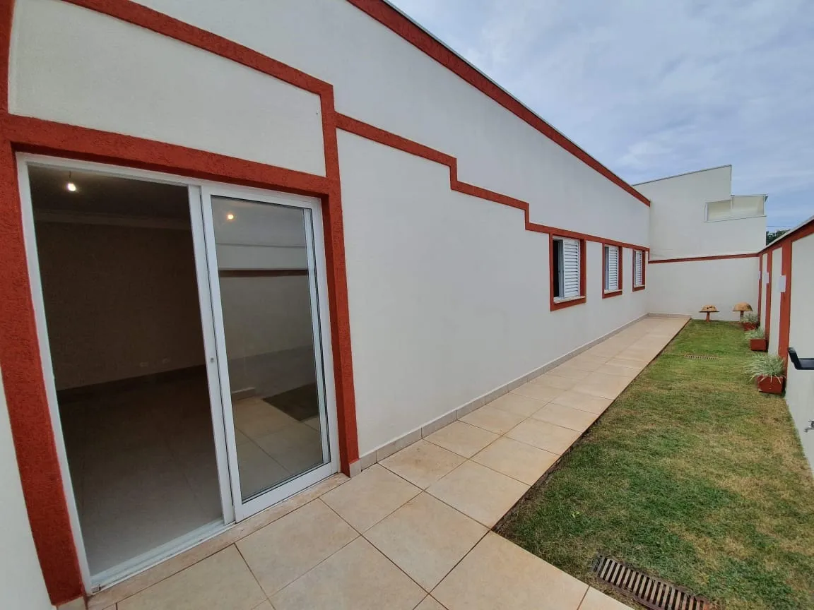 Imagem Casa térrea mobiliada para venda ou locação no Condomínio Lago da Serra em Araçoiaba da Serra
