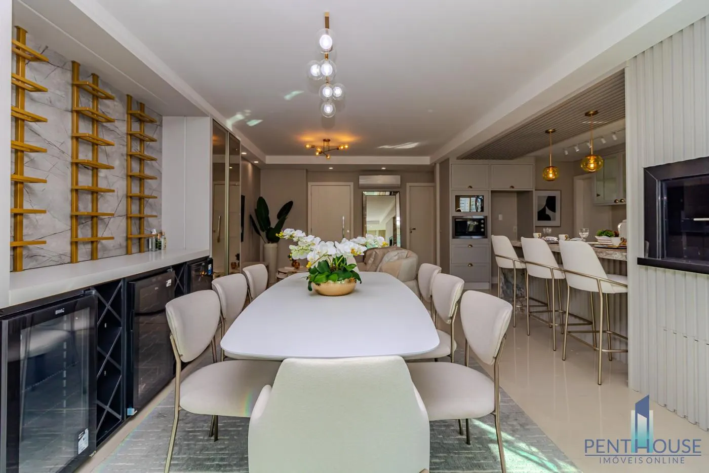 Imagem Apartamento Zona Central para Venda em Balneário Camboriú, CENTRO, 3 dormitórios, 3 suítes, 4 banheiros, 3 vagas