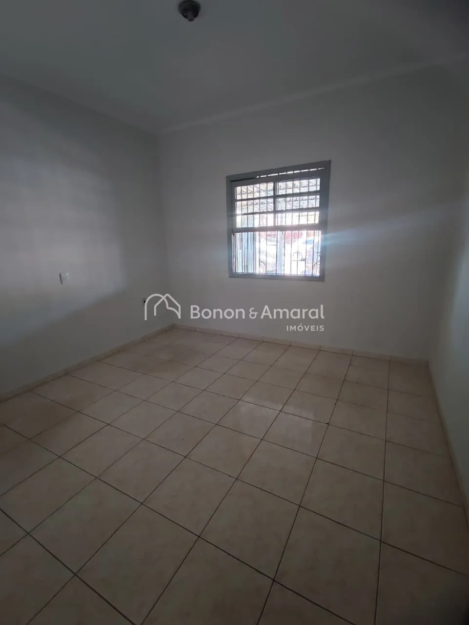 Imagem Casa Ampla em Paulínia - Ideal para Residência ou Comércio