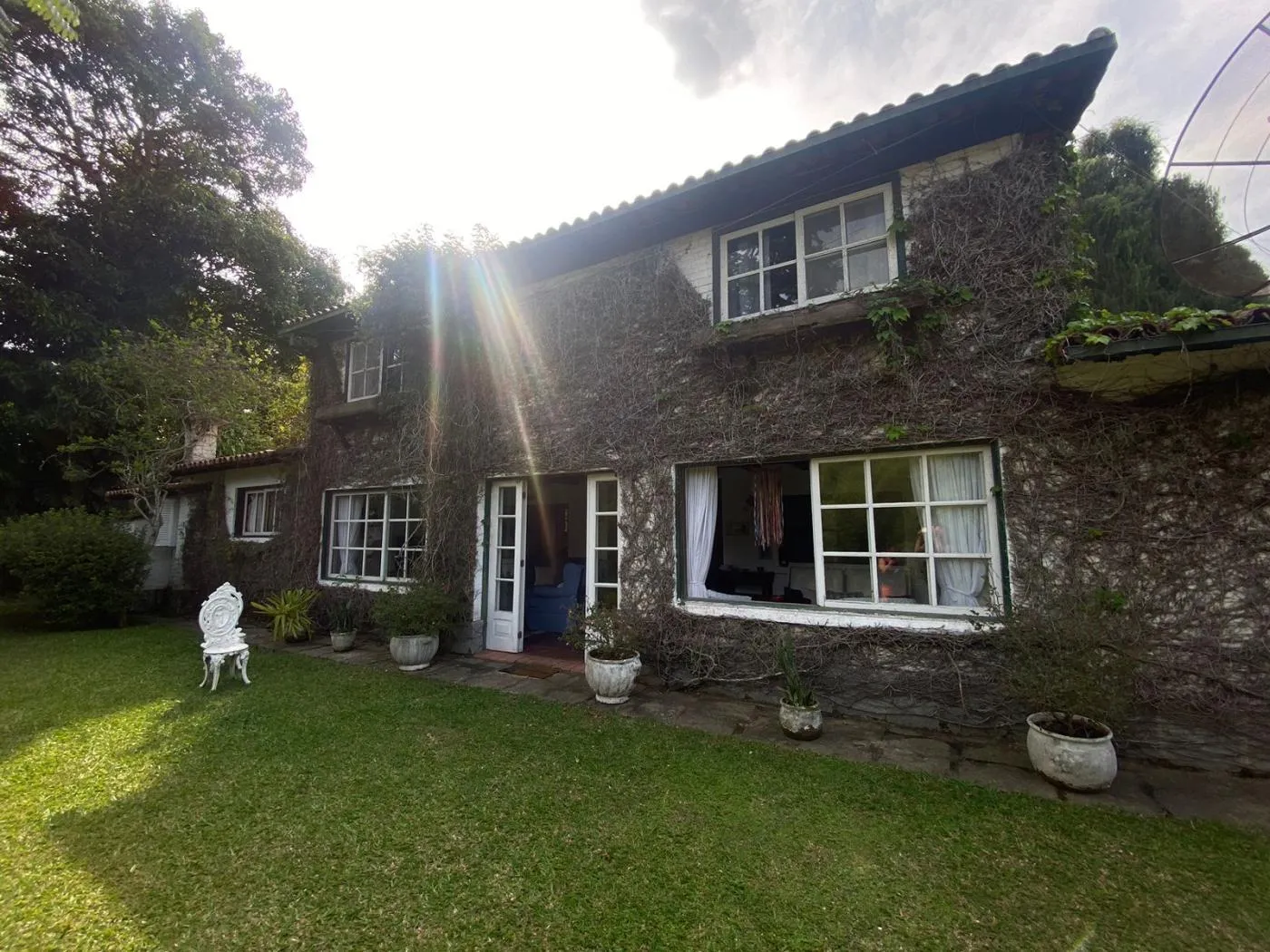 Imagem Casa em Condomínio para Venda em Petrópolis / RJ no bairro Itaipava