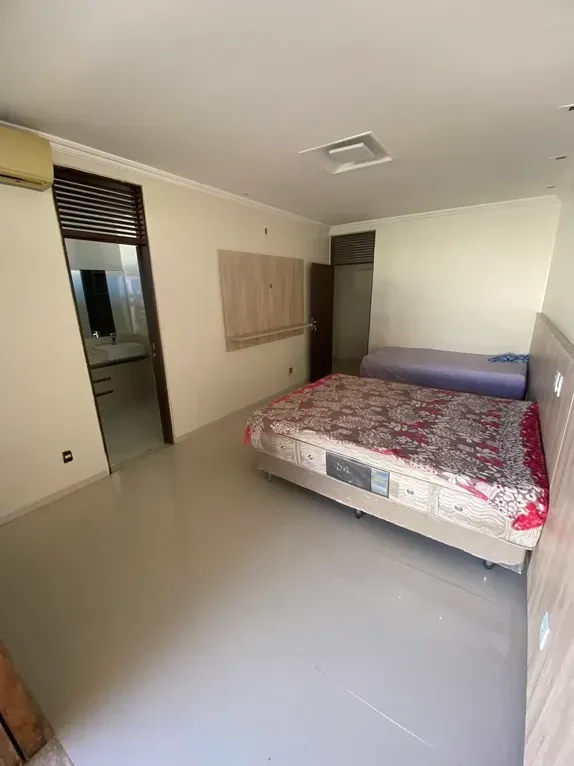 Imagem Casa com 5 Quartos à Venda ou Locação, 858 m² em De Lourdes - Fortaleza