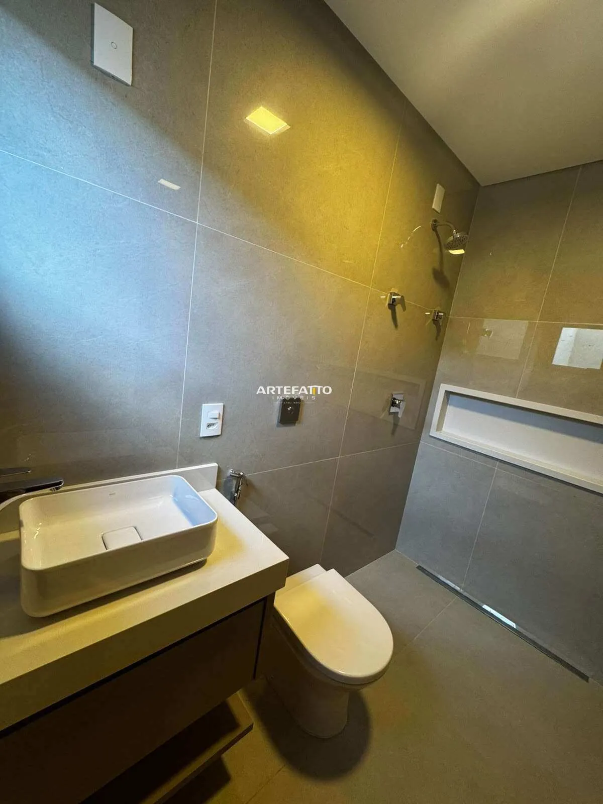 Imagem Casa de condomínio à venda em Rifaina, Condomínio Portal do Lago, com 3 quartos, 222m2