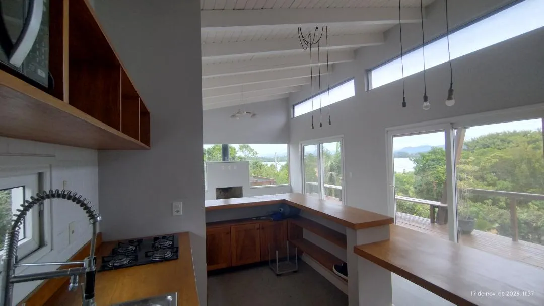 Imagem Casa à venda em Imbituba, Ponta da Piteira com vista da lagoa