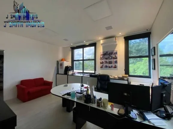 Imagem PRÉDIO COMERCIAL NA GRANJA VIANA, AO LADO DO SHOPPING - OPORTUNIDADE !!!