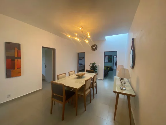Imagem Imperdível oportunidade de investimento: Casa à venda em Belo Horizonte-MG, bairro Caiçaras, 3 quartos, 1 suíte, 3 salas, 2 banheiros, 1 vaga de garagem, 250,00 m².