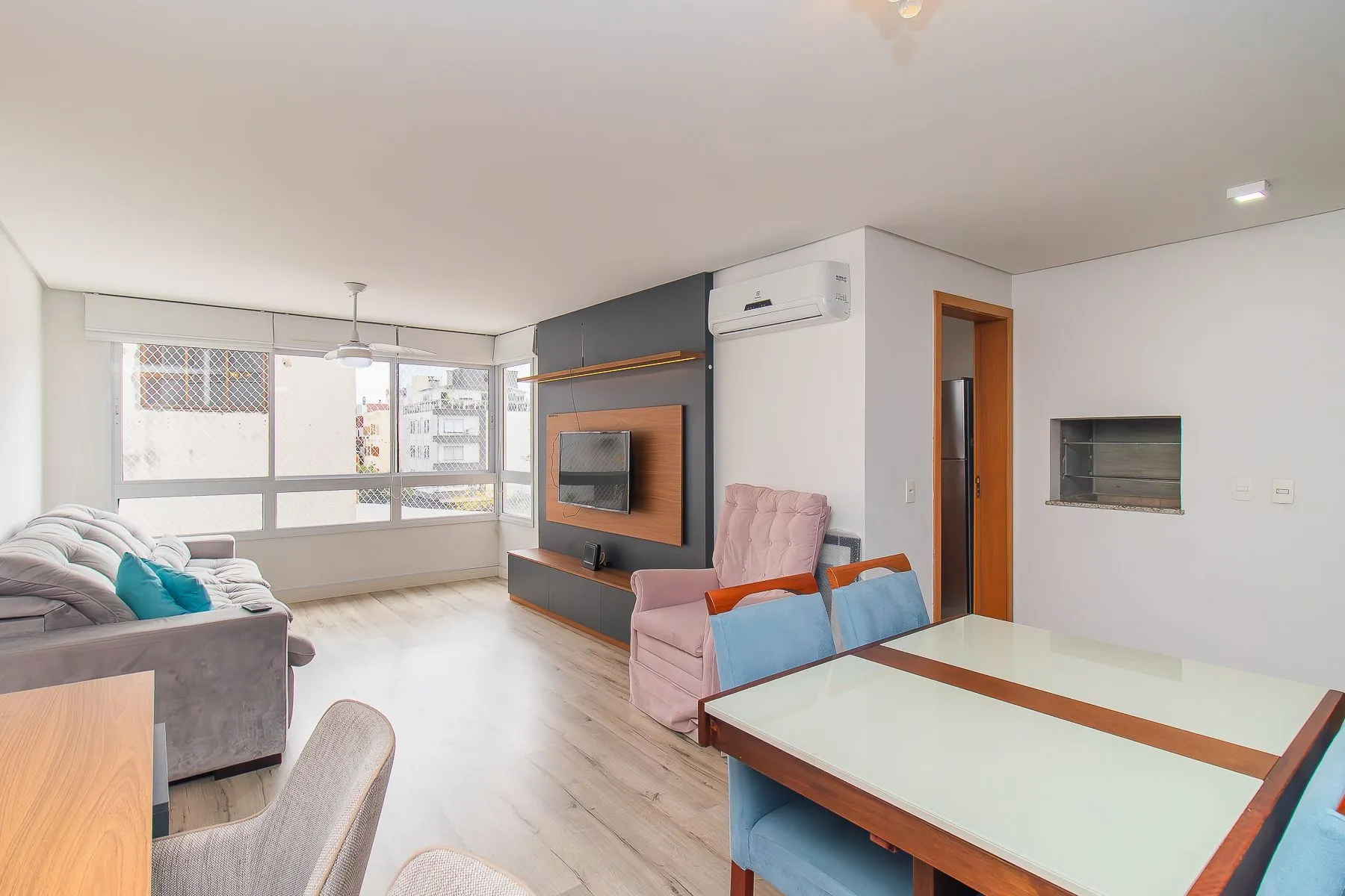 Imagem APARTAMENTO 2 DORMITÓRIOS 1 SUITE 2 VAGAS