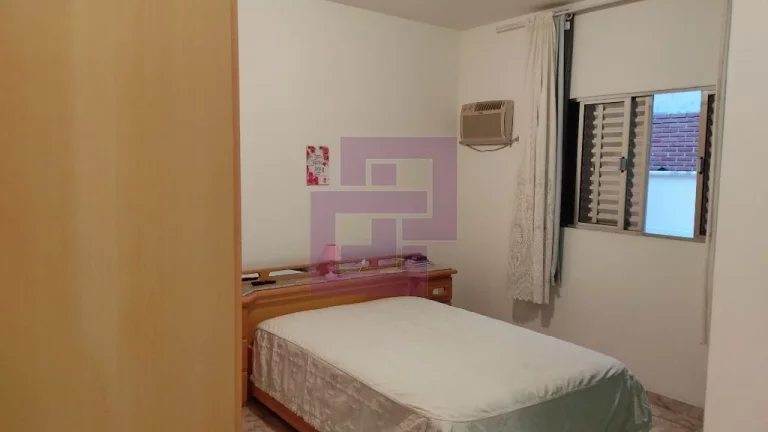 Imagem Casas / Padrão na cidade de Guarujá