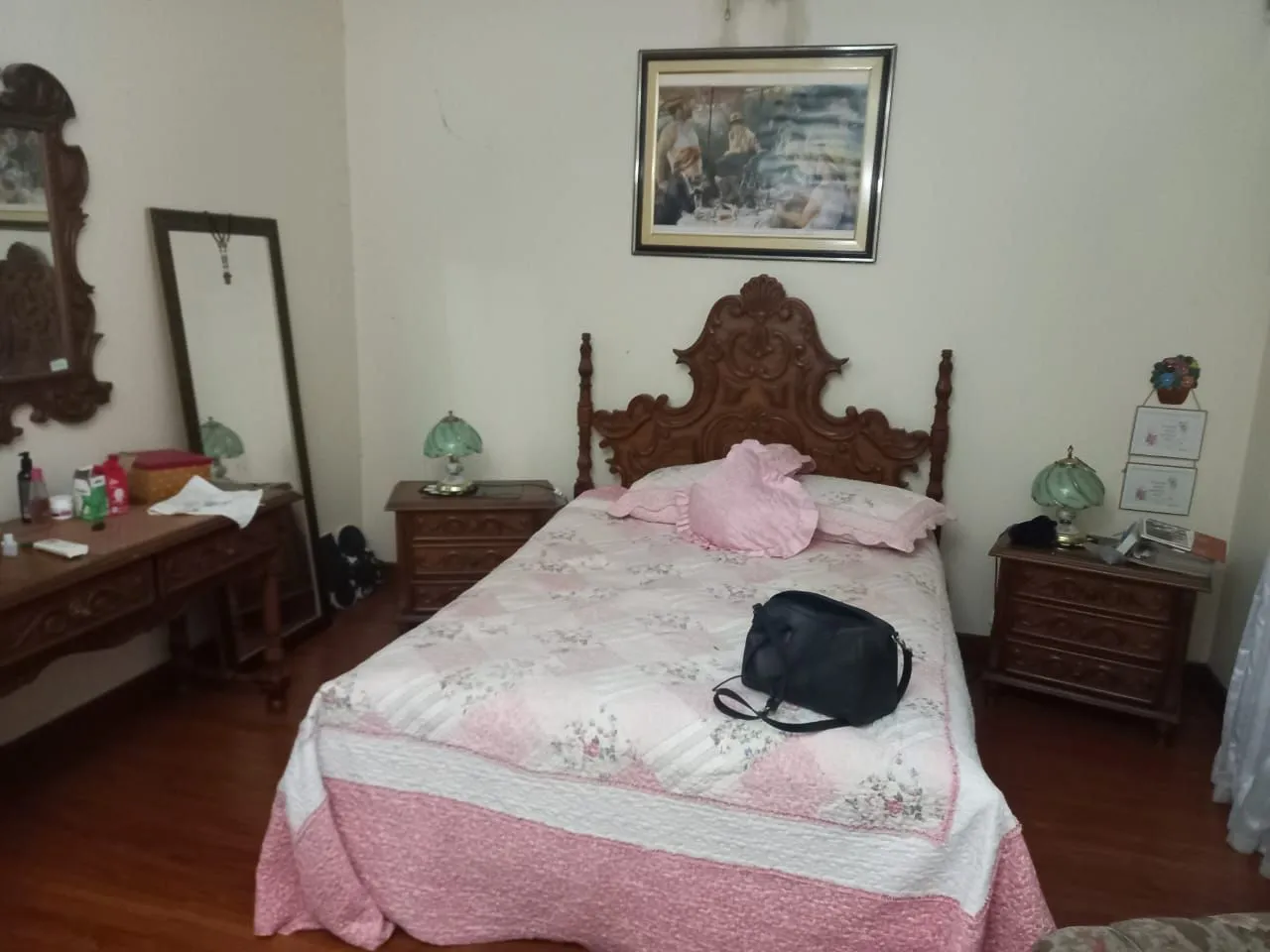 Imagem Excelente casa localzada ma Rua Santo Camaratto com 4 D e 1 suite