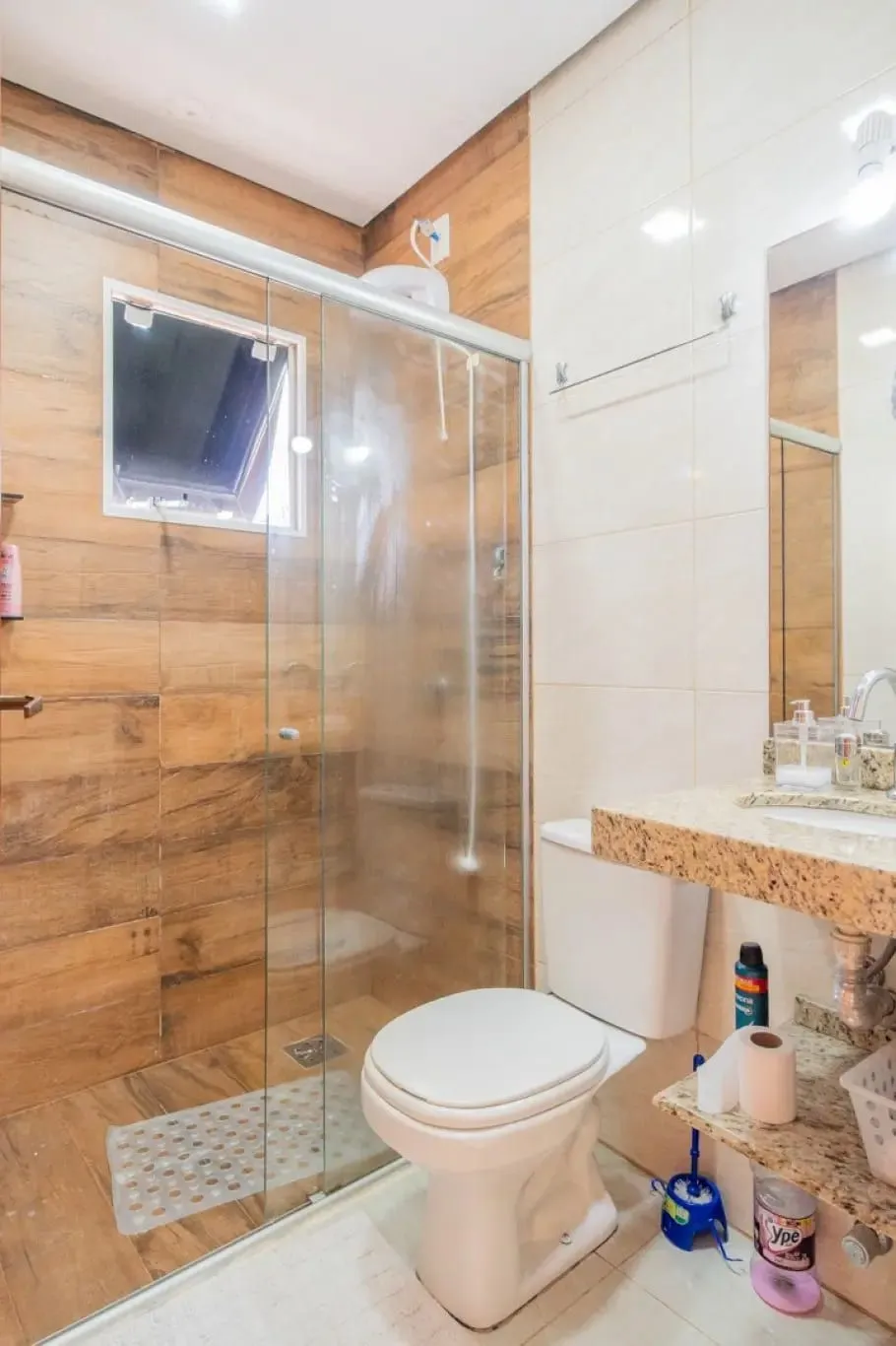 Imagem Casa de 3 dormitórios à venda em Santa Tereza, Porto Alegre.