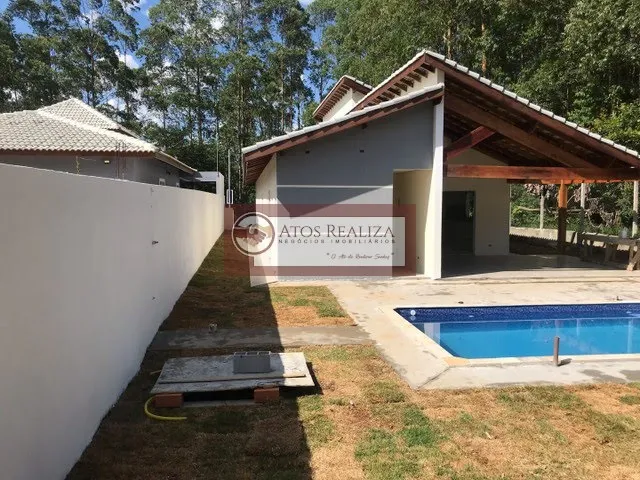 Imagem Compre Casa térrea em Cond. Fechado em Tijuco Preto - Cotia