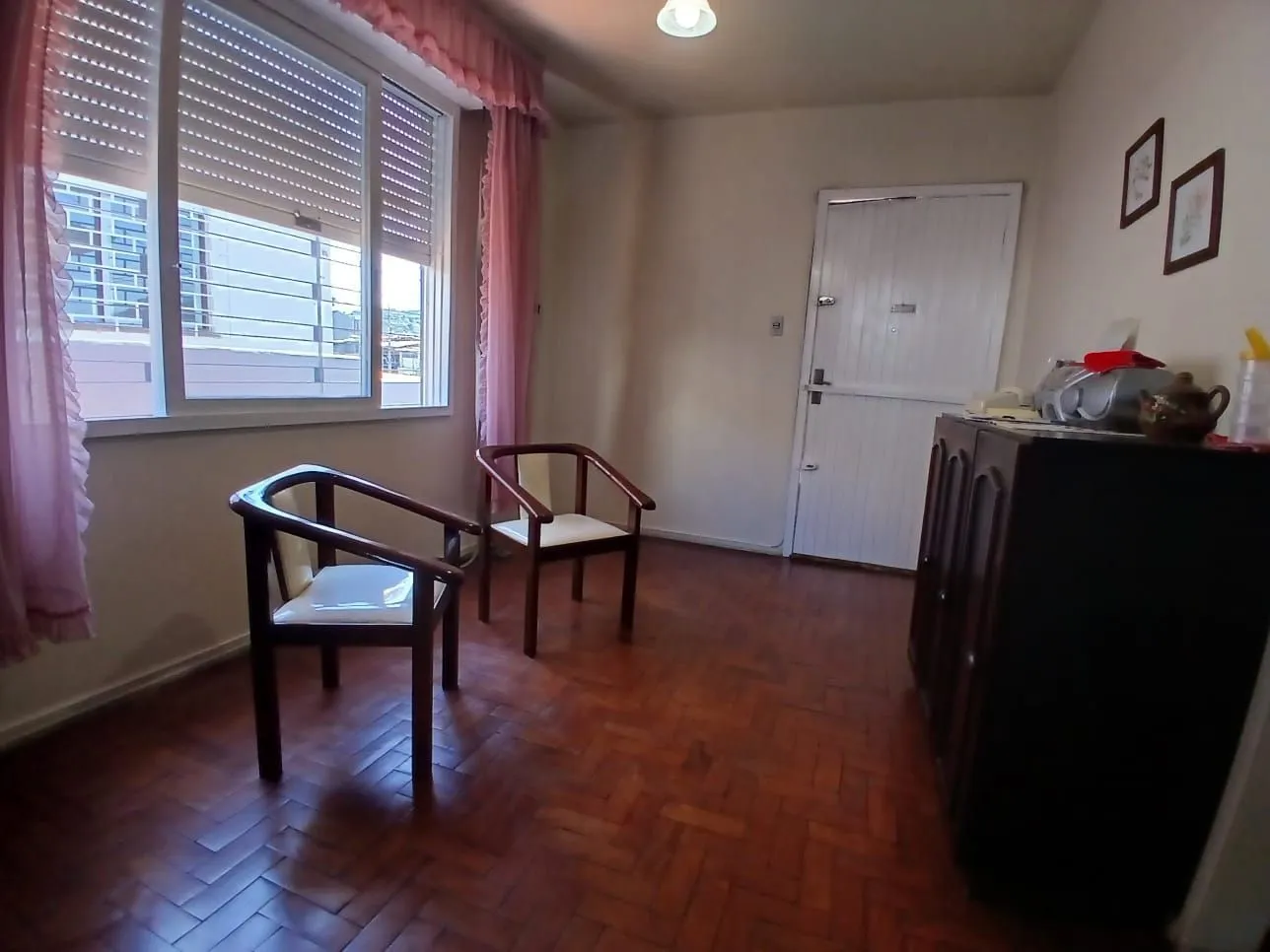 Imagem Casa com 03 dormitorios e amplo jardim no bairro Santa Tereza /RS
