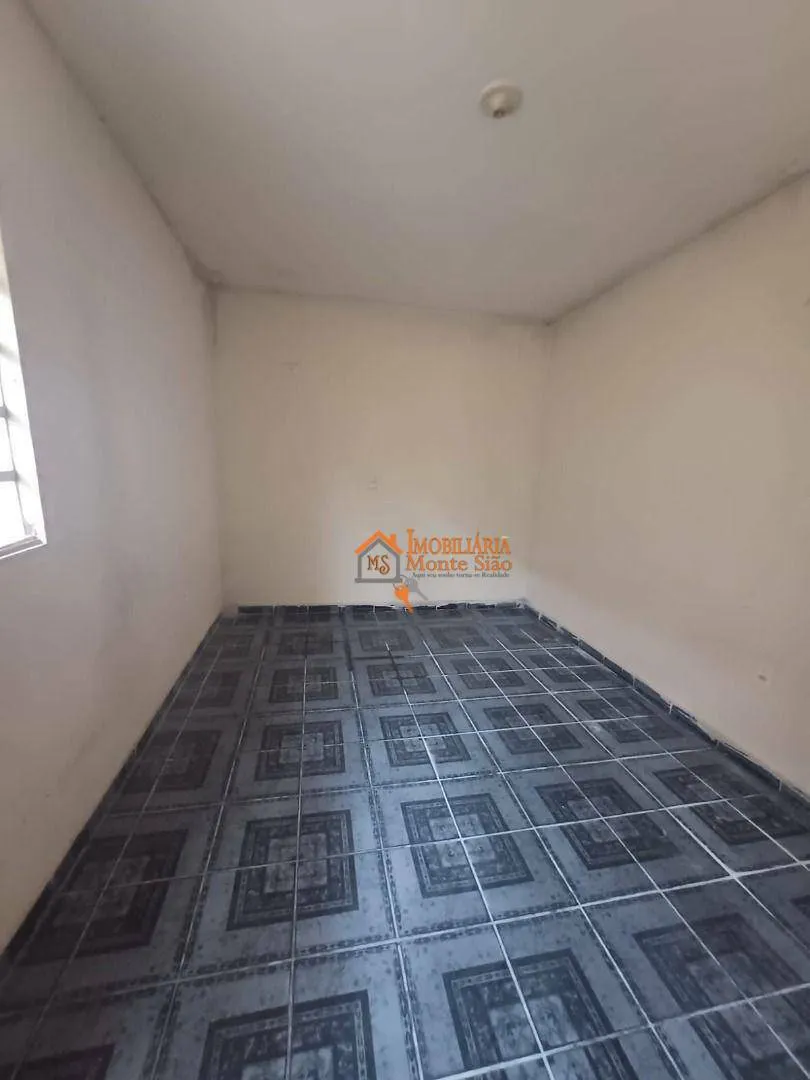 Imagem Casa com 6 dormitórios à venda, 150 m² por R$ 285.000,00 - Cidade Soberana - Guarulhos/SP