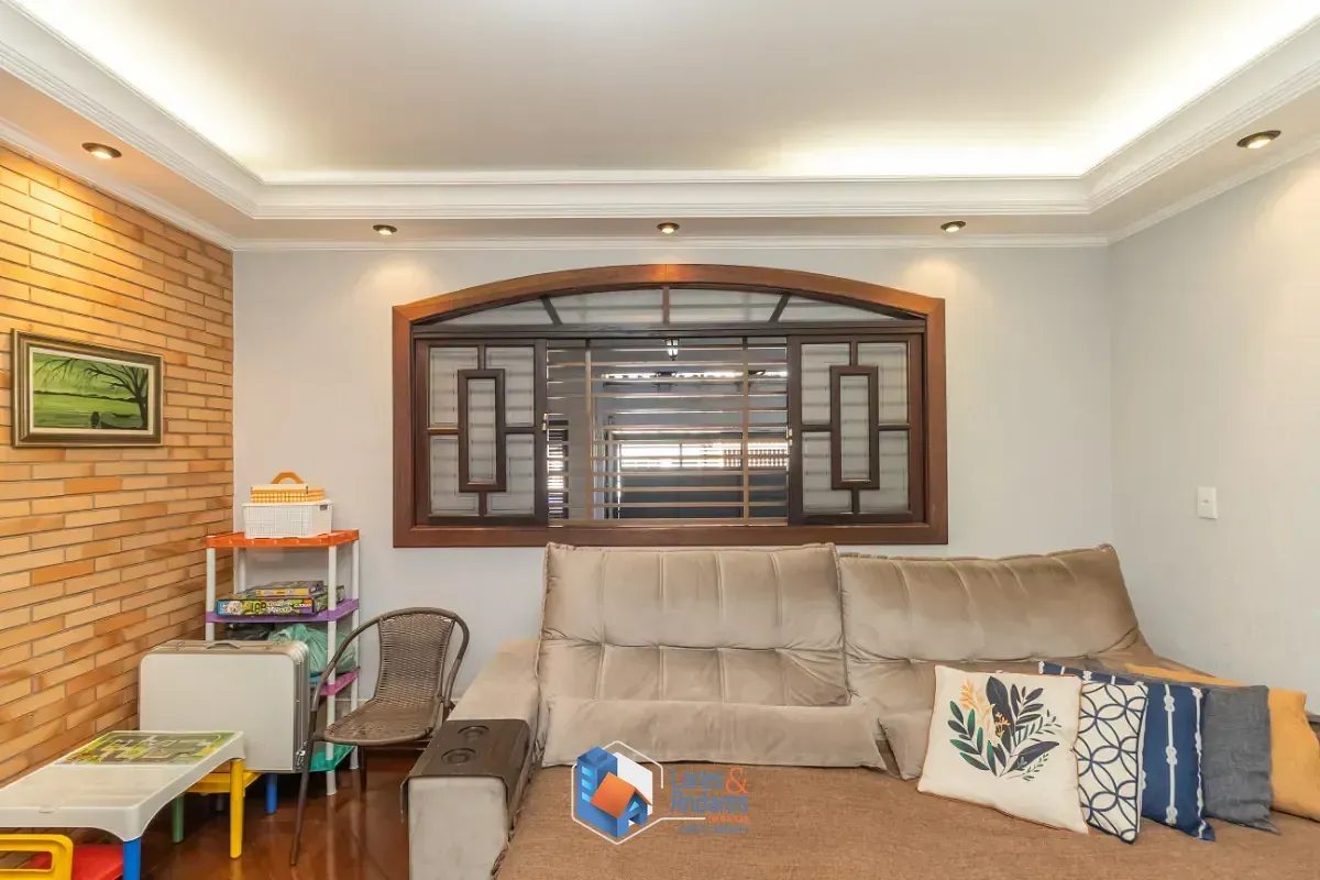 Imagem Sobrado para venda em Vila Amália (Zona Norte) com 3 quartos, sendo 1 suíte, 130m²