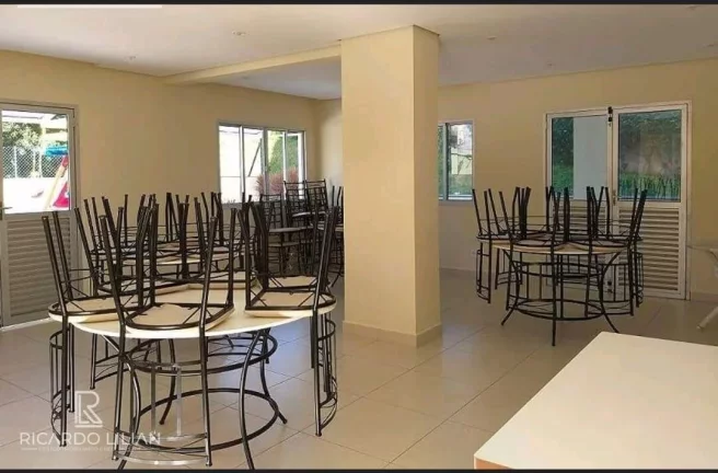 Imagem Lindo apartamento com 2 dormitorios,uma vaga e planejados a venda - Parque Fongaro