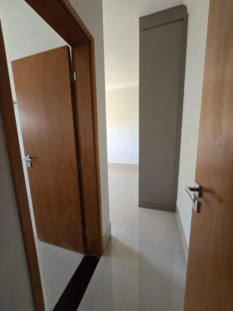 Imagem Apartamento com 3 dormitórios à venda, 145 m² por R$ 630.000,00 - Jardim Califórnia - Patos de Minas/MG