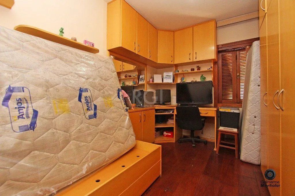 Imagem Casa para Venda - 180m², 3 dormitórios, sendo 1 suites, 3 vagas - Parque dos Maias