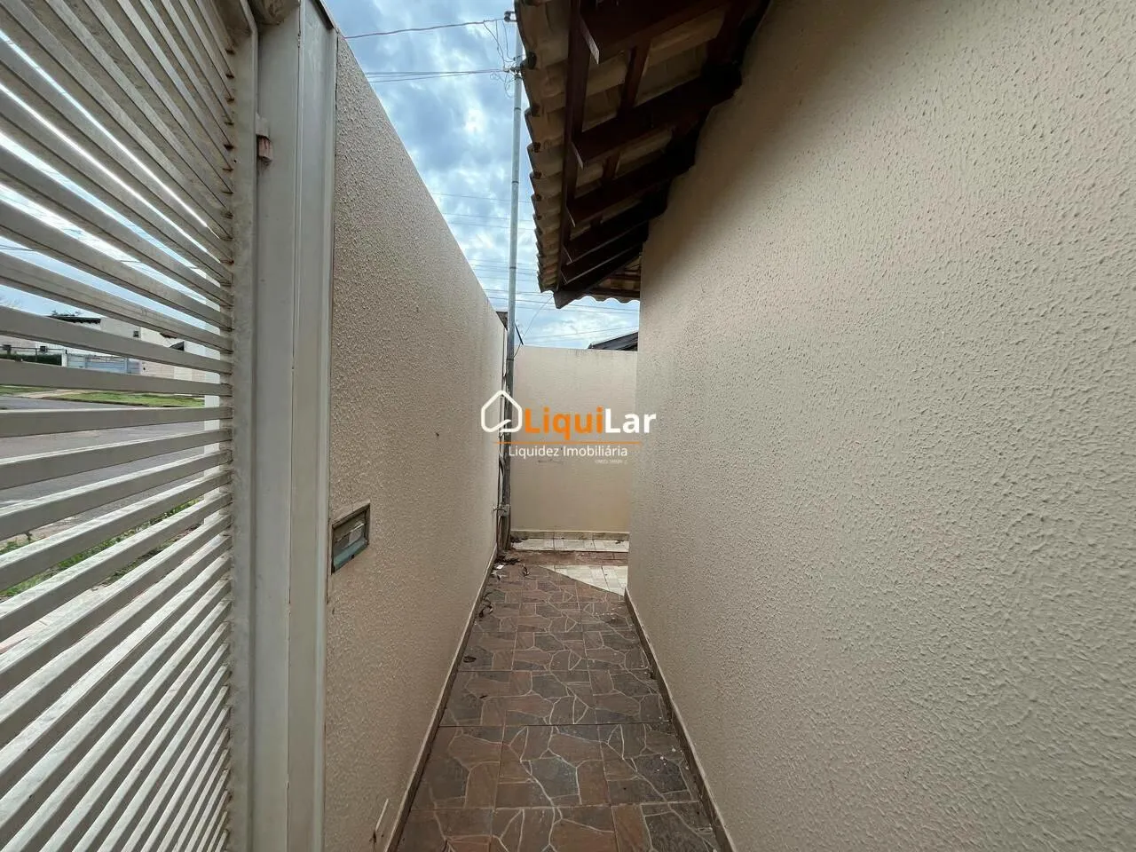 Imagem Casa no Jardim Panorama | 2 Quartos, Asfalto e Excelente Localização