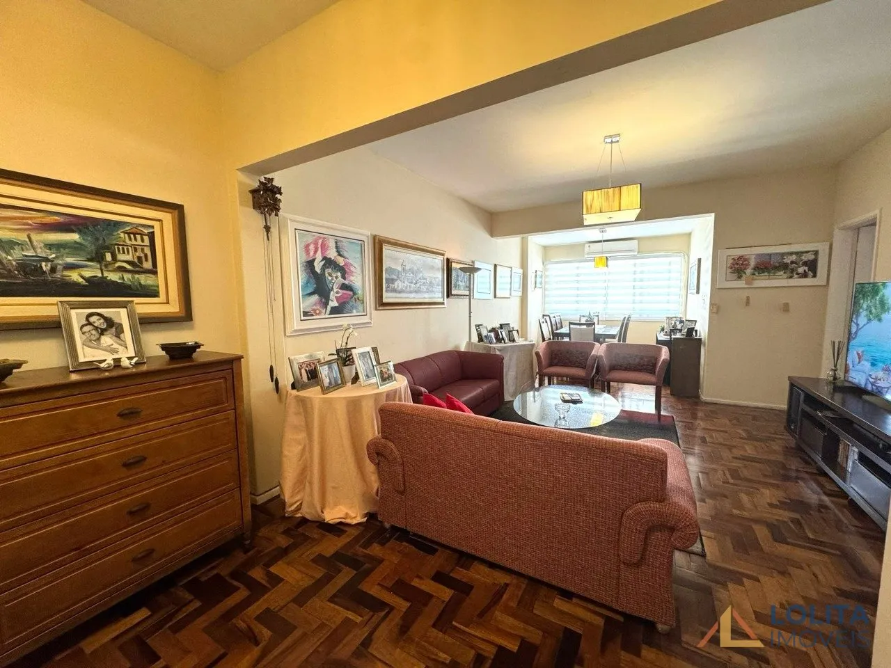 Imagem APARTAMENTO À VENDA, 3 QUARTOS, SENDO UM SUÍTE E 1 VAGA DE GARAGEM NO CENTRO DE FLORIANÓPOLIS