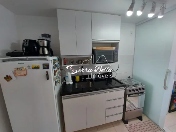 Imagem Apartamento com 2 dormitórios à venda, 49 m² por R$ 260.000,00 - Pimenteiras - Teresópolis/RJ
