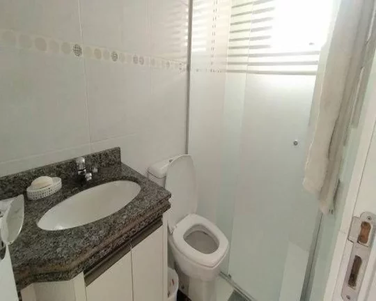 Imagem Sobrado em condomínio, 03 quartos, 02 vagas no Atuba/Tingui em Curitiba PR