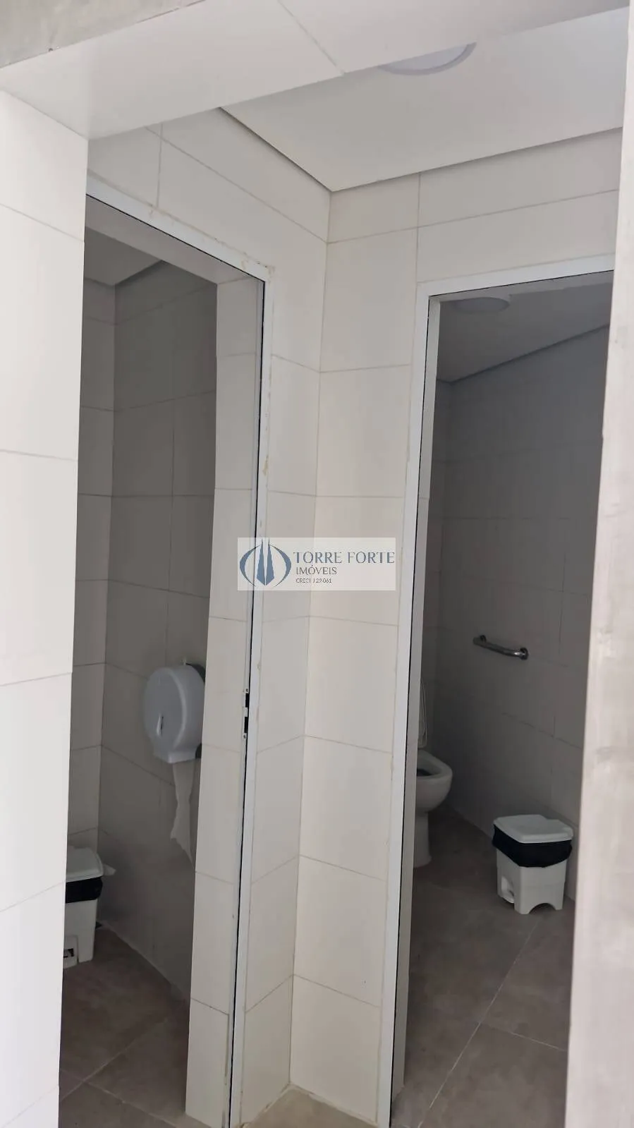 Imagem Apartamento com 2 dormitórios, 1 vaga , Varanda na Vila Ema.