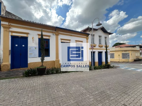 Imagem Casa à venda, 450 m² por R$ 2.250.000 - Centro - Socorro/SP