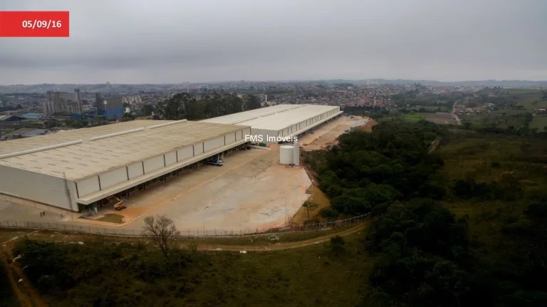 Imagem Galpão com 16.398 m2 em Mauá.