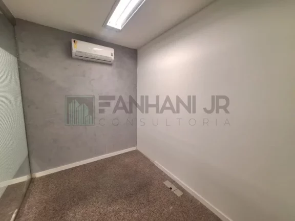 Imagem Casa Comercial de Alto Padrão para Locação em São Paulo-SP, Jardim América: 13 Salas, 5 Banheiros, 20 Vagas, 611m².