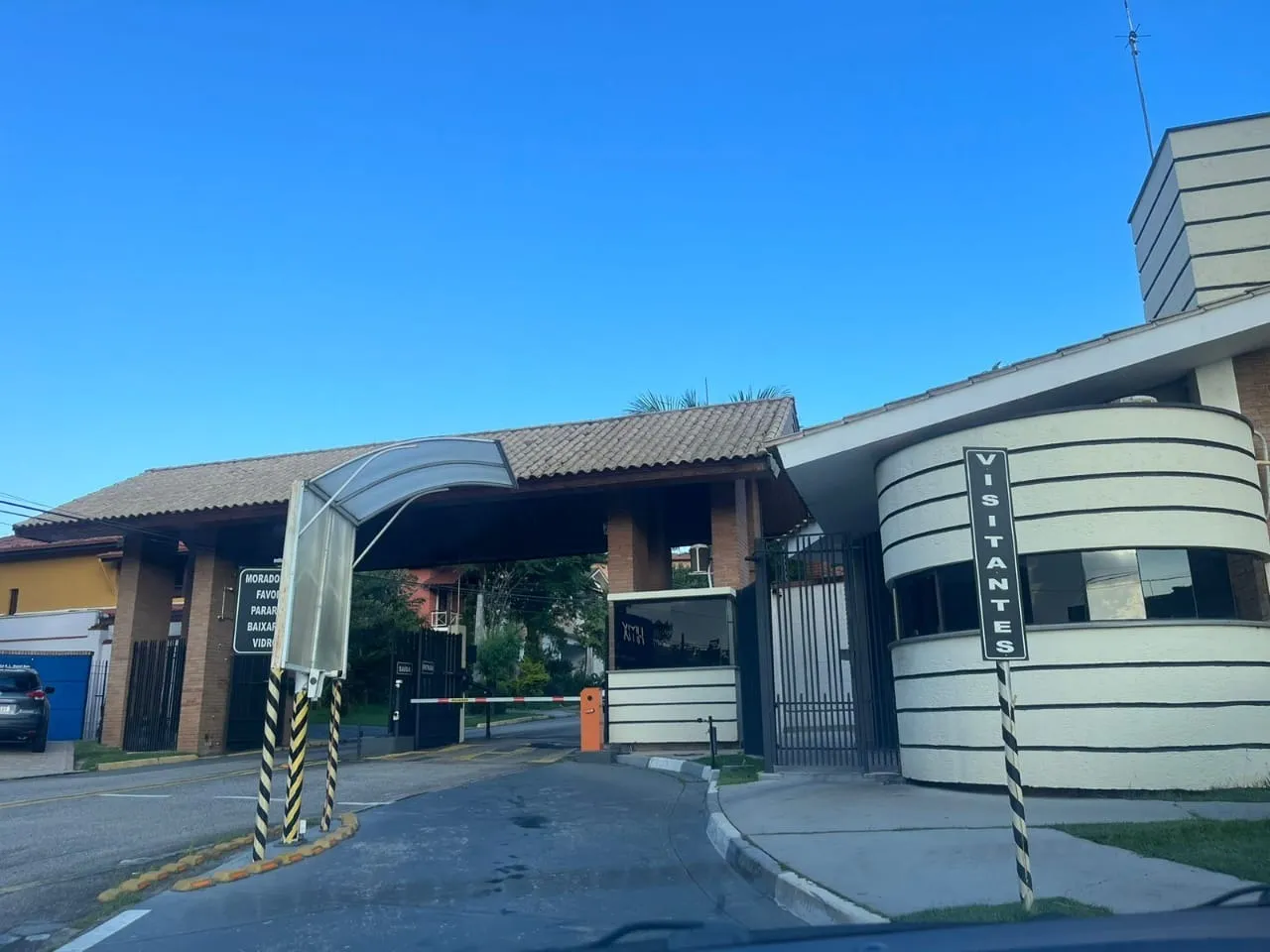 Imagem Casa para locação no Jardim Isaura, Sorocaba-SP: 5 quartos, 5 suítes, 2 salas, 7 banheiros, 4 vagas de garagem.