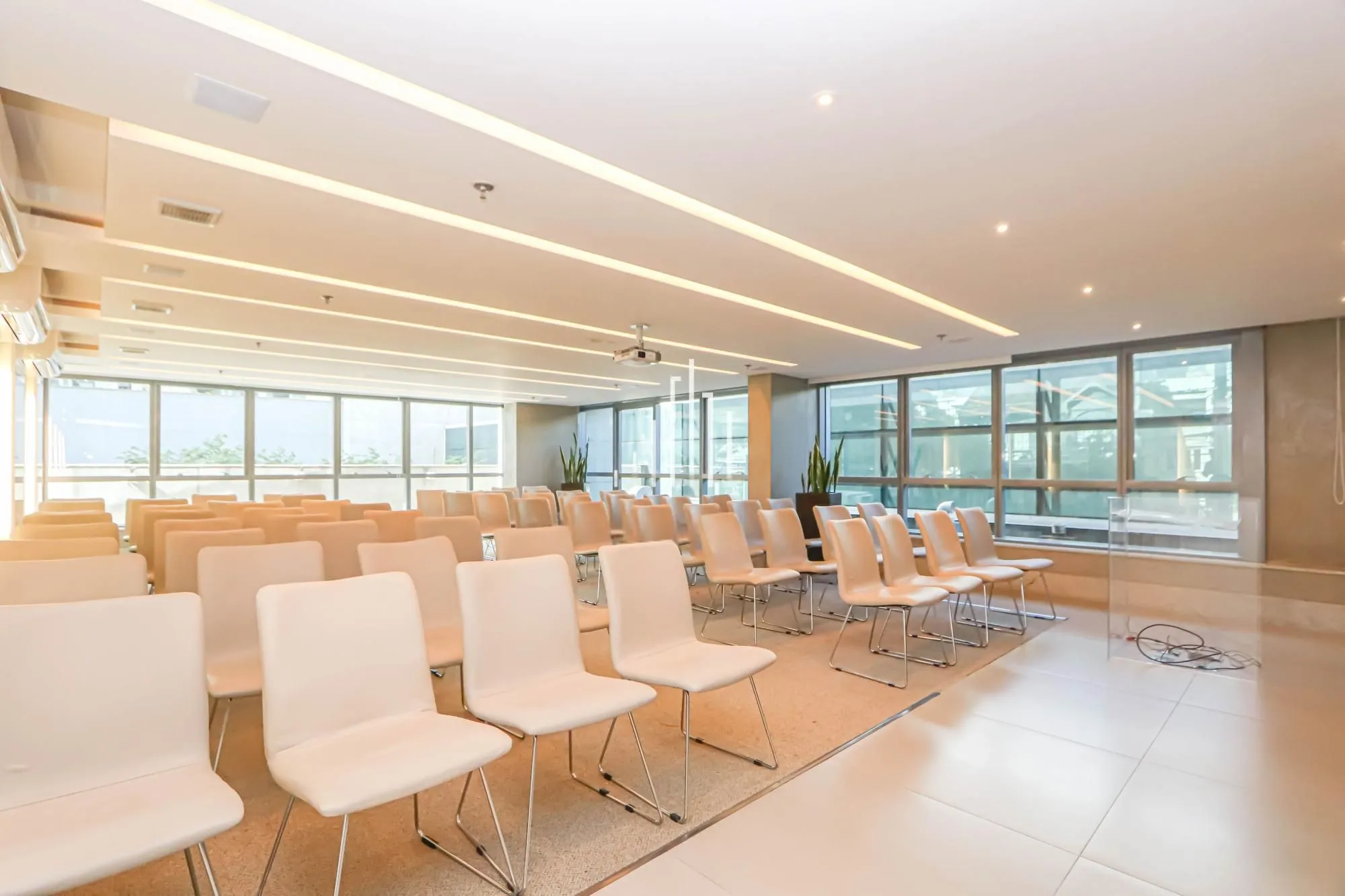Imagem Excelente sala Comercial para Investidores