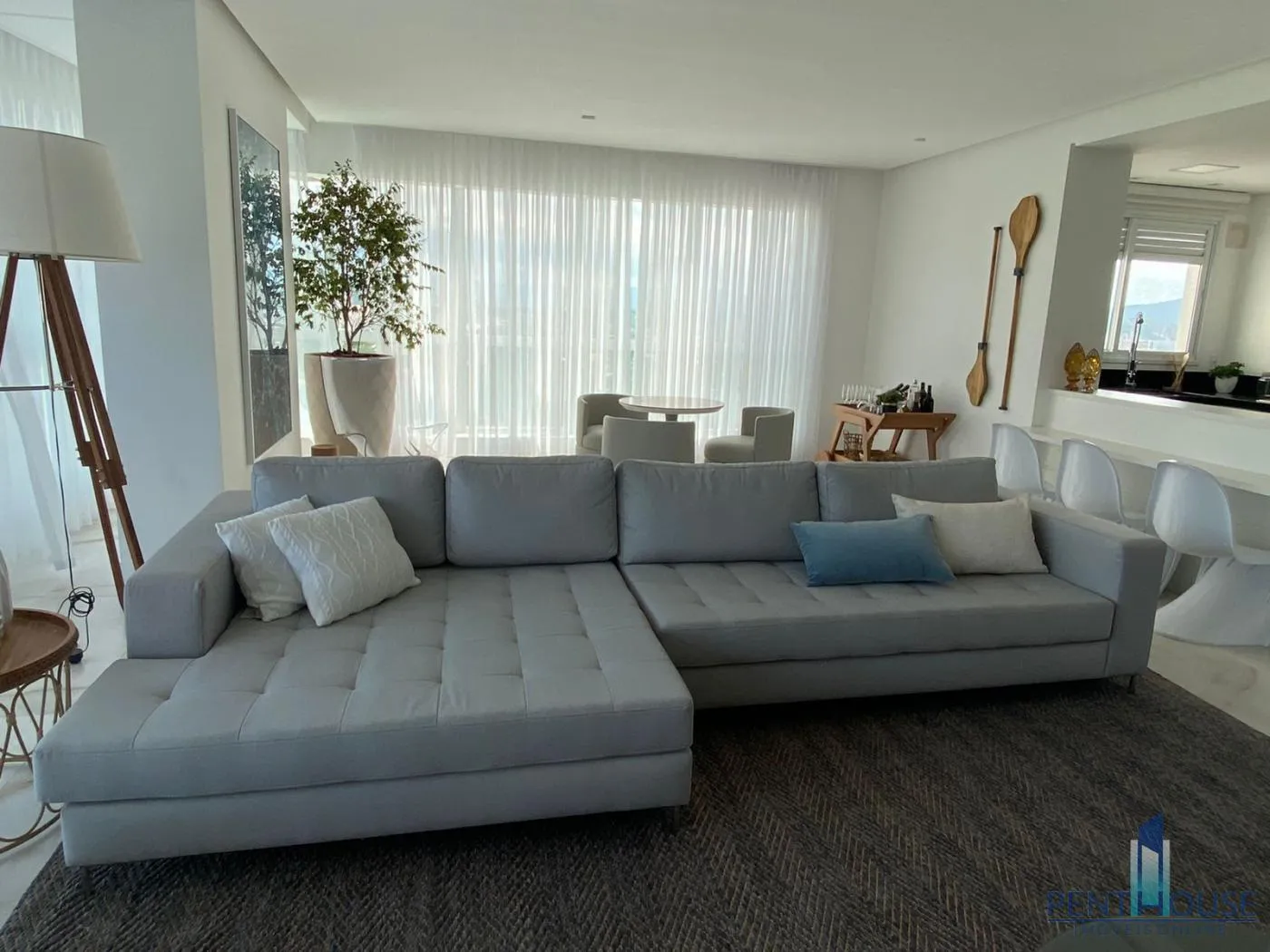 Foto do imóvel Apartamento Zona Central para Venda em Balneário Camboriú, CENTRO, 3 dormitórios, 3 suítes, 4 banheiros, 3 vagas em Rua 3700, 500 - CENTRO, Balneário Camboriú - SC