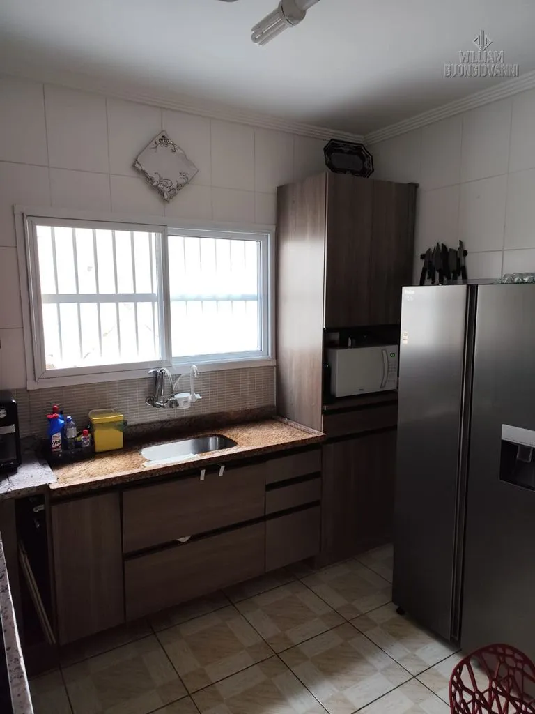 Imagem Sobrado à venda - 3 dorms, suíte, 145 m², churrasqueira e 2 vagas