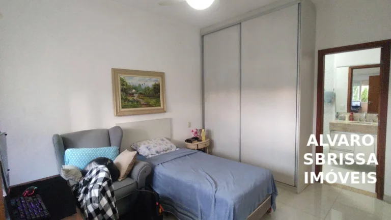 Imagem Casa com 3 suítes e todos documentos prontos para financiamento, estuda permutas e com sitio ou chácara ac1000m2ac325m2. Faça propostas