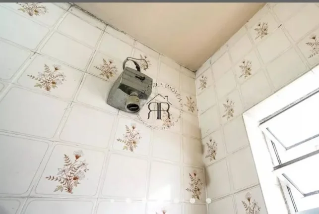 Imagem Esta encantadora casa oferece um espaço perfeito para quem busca conforto e praticidades. Com três...