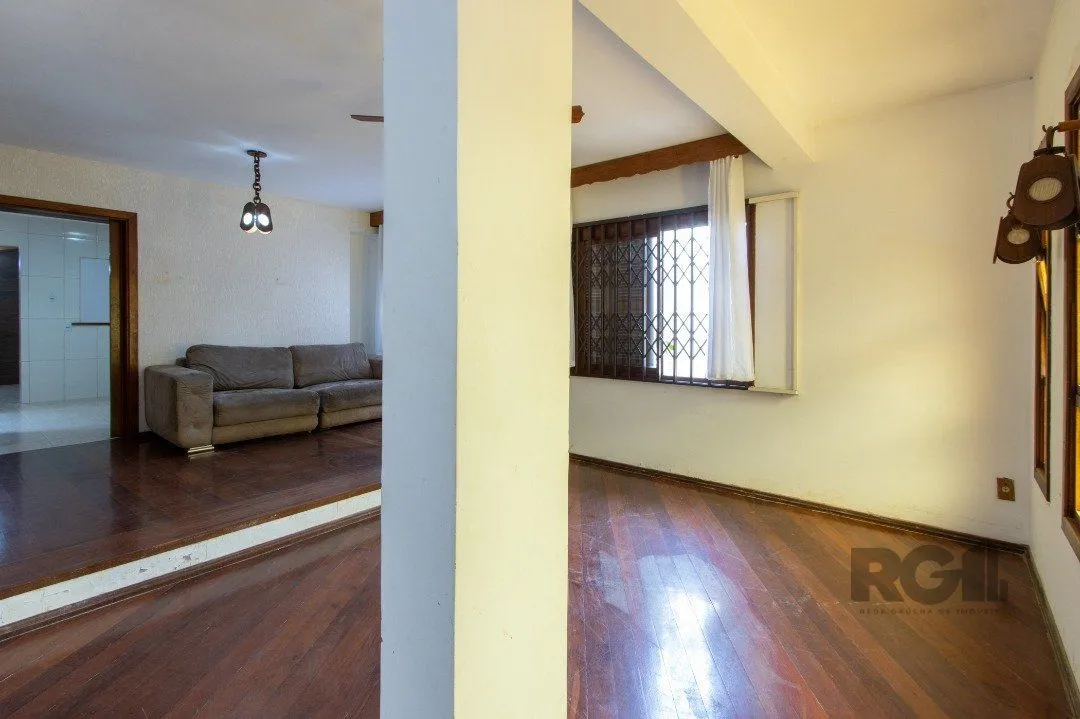 Imagem Casa para Venda - 205.5m², 3 dormitórios, sendo 2 suites, 3 vagas - Vila Nova