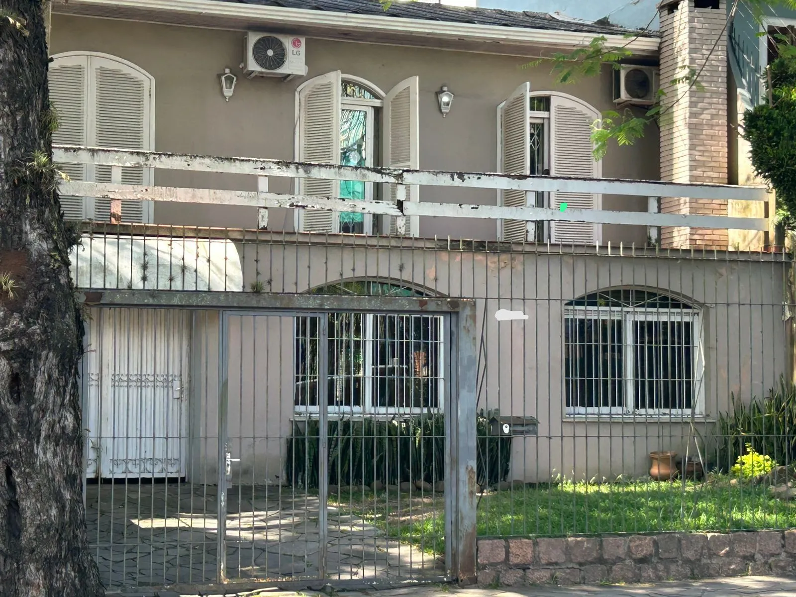 Imagem Casa com 260m² - Excelente localização para moradia ou comércio!
