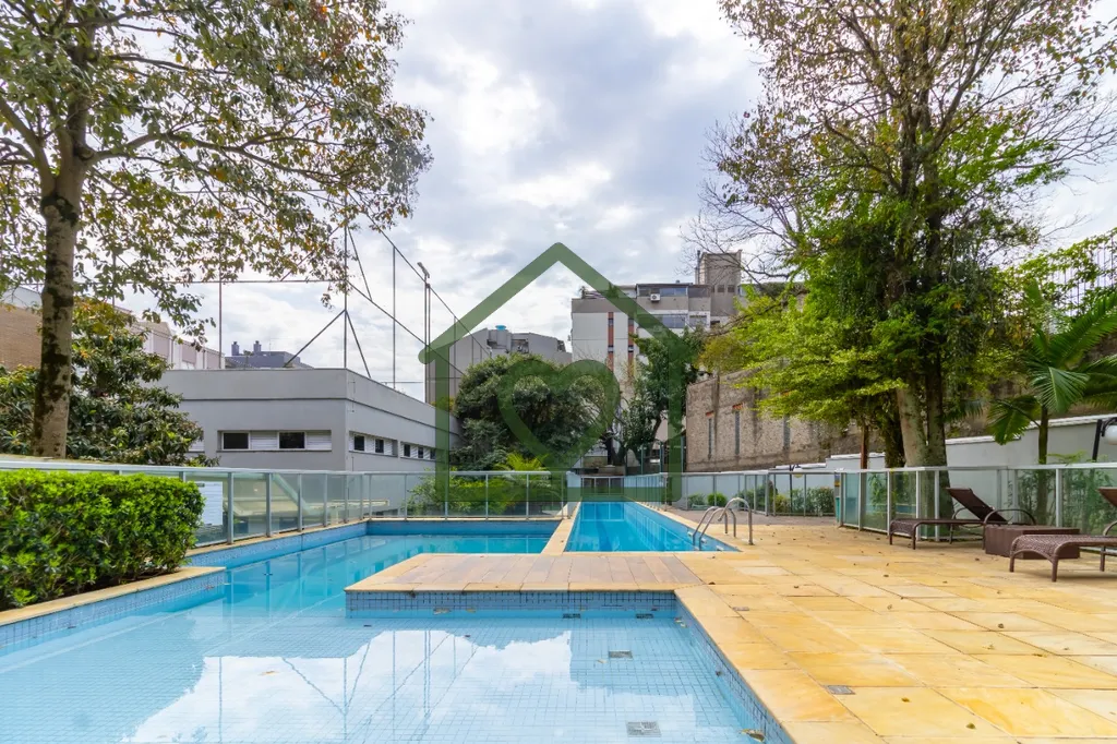 Imagem Exclusivo - Apartamento com Vista Deslumbrante no Petrópolis 
 
Encante-se com este maravilhoso apa...