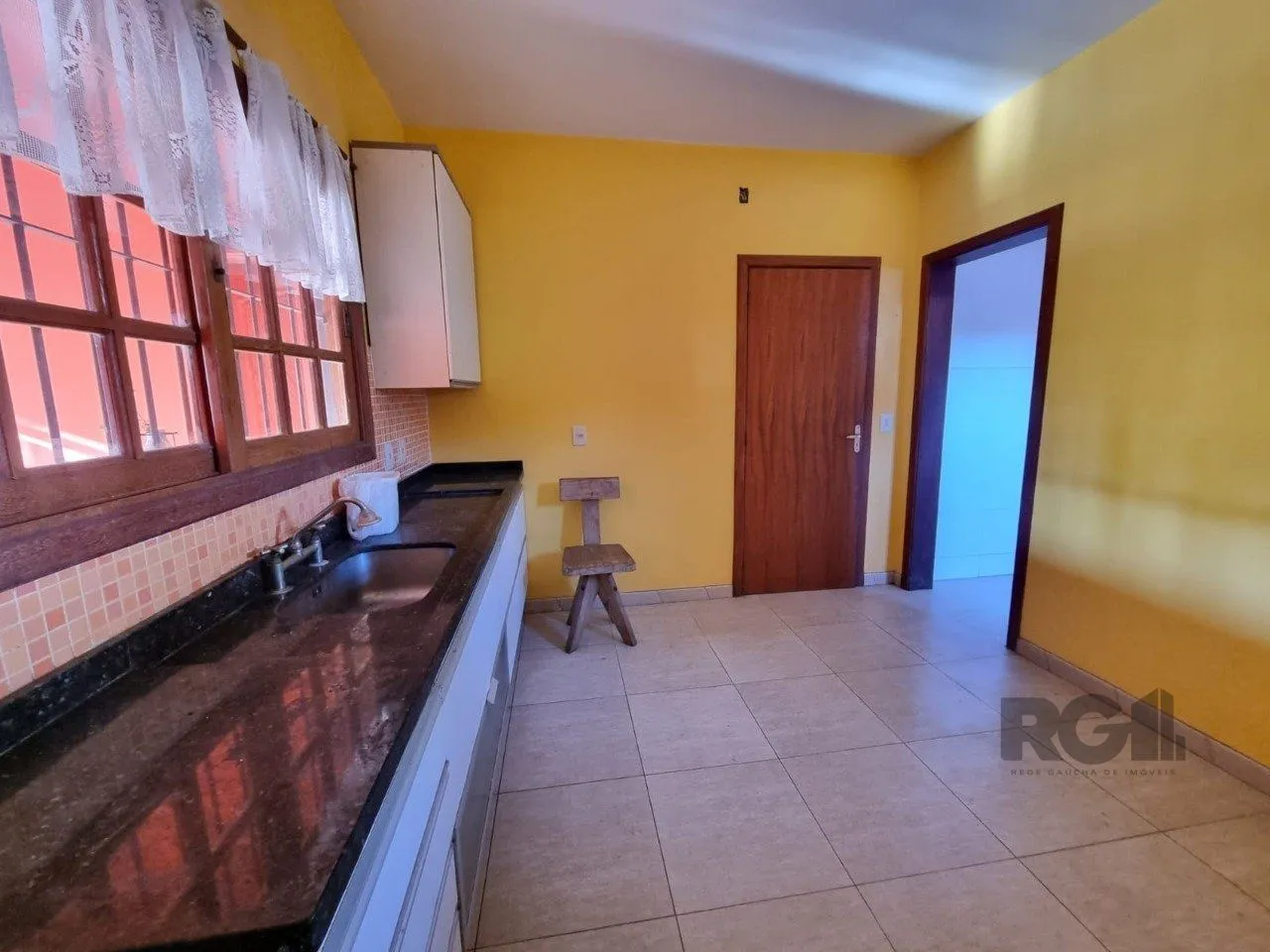 Imagem Linda Casa Bairro Ipanema 02 Dormitórios Suíte