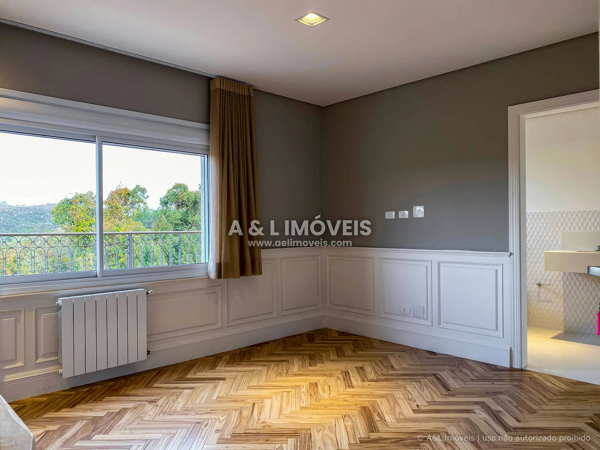 Imagem Casa de Luxo | Alto do Capivari | 793 m² | SPA e Casa de Hóspedes