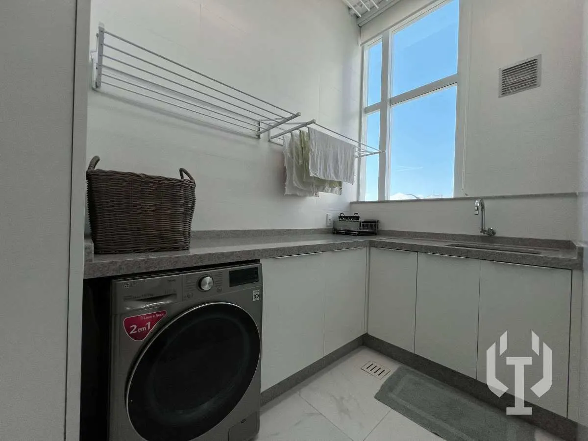 Imagem Apartamento à venda, no Residencial St. Andrews, em Itapema, Meia Praia, com 4 quartos, 305m2