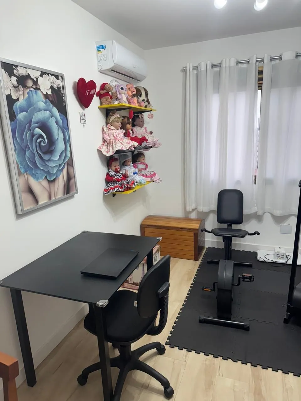 Imagem Semi-mobiliado, 3 dormitórios, 2 vagas lado a lado - Jardim Planalto