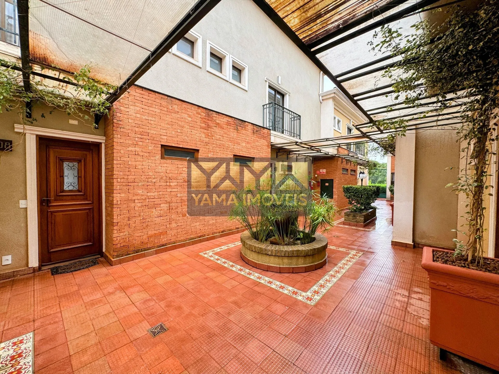 Foto do imóvel Villa Joana D'arc - Casa à venda em Rua Álvaro Cândido da Silva Gradim