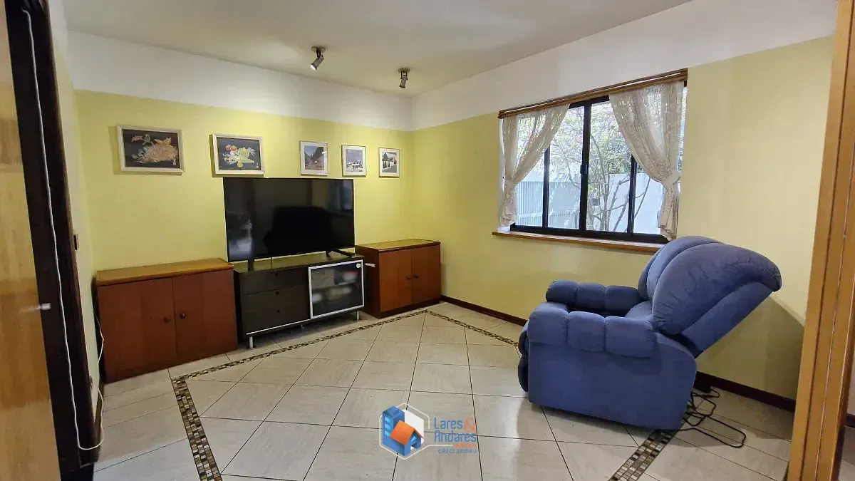 Imagem Casa para venda em Vila Inah com 4 quartos, sendo 2 suítes, 320m²