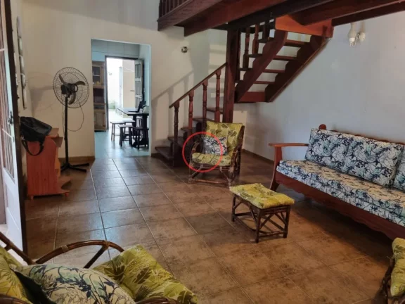 Imagem CASA A VENDA NO CENTRINHO DE BOISSUCANGA, COM 2 SUÍTES A 100 METROS DA PRAIA, ACEITA PERMUTA EM SÃO JOSÉ DOS CAMPOS