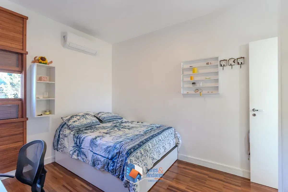 Imagem Casa para venda em Alto da Boa Vista com 3 quartos, sendo 1 suíte, 152m²