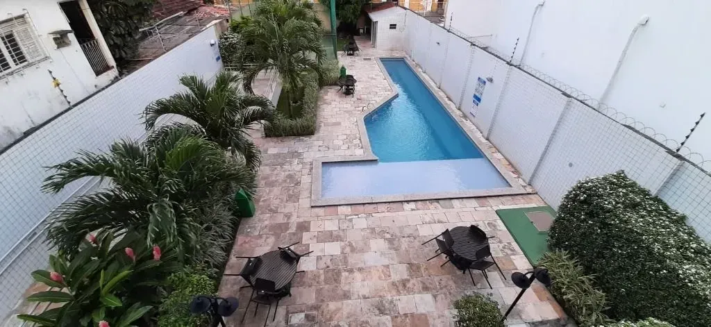 Imagem Apartamento com 3 Quartos à Venda, 71 m² em Casa Amarela - Recife