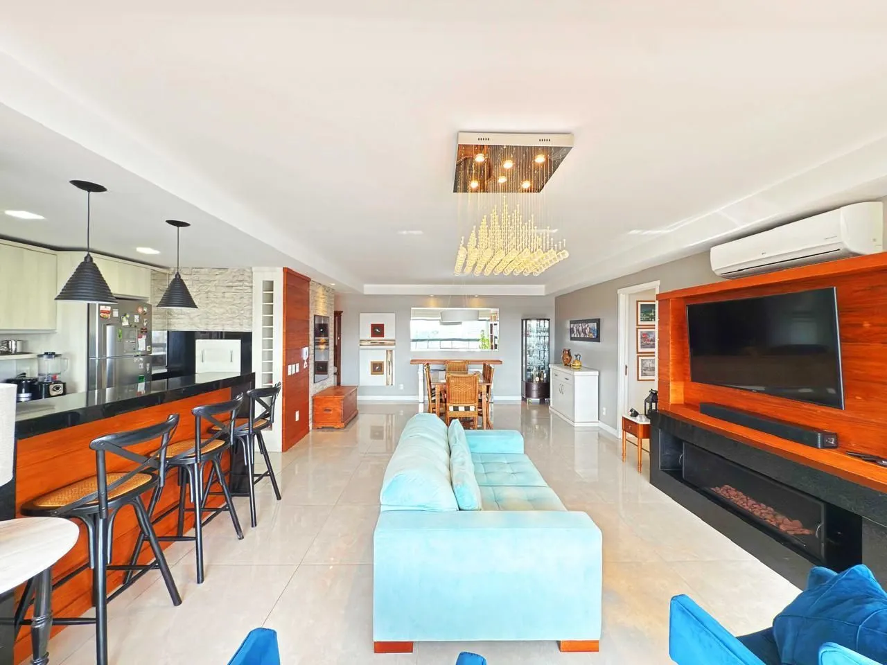 Imagem Apartamento de 3 suítes com 3 vagas, 136 m2 próximo ao Shopping Iguatemi.
